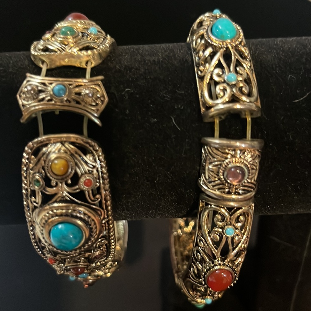 R.J. Graziano Stretch GoldTone Cabachon Bracelets. 2 broken, 2 stretched out. - Picture 9 of 9